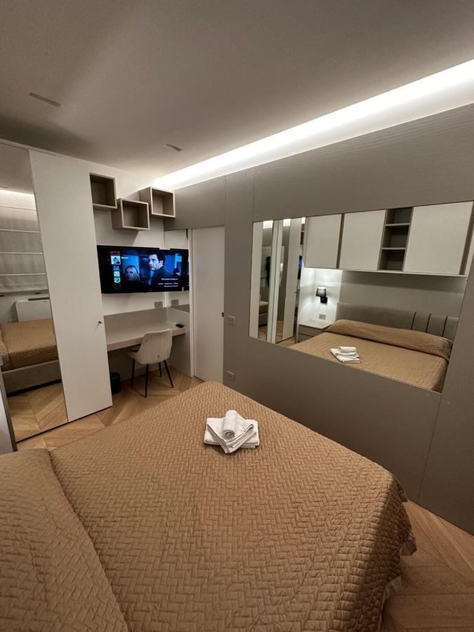 Bilocale Luxury A 50 Mt Dalla Stazione Di Milano Apartment Exterior photo